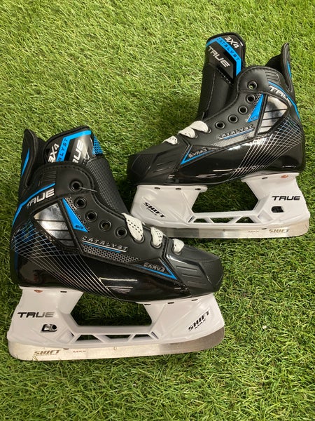 Junior True Catalyst 3X4 Hockey Skates Regular Width Size 1 (New)