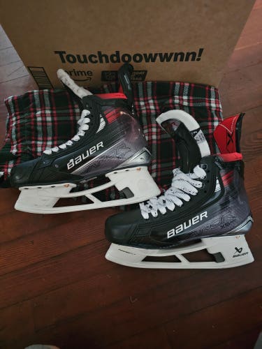 Bauer Vapor 5x pro Hockey Skates 7.5 (Used)