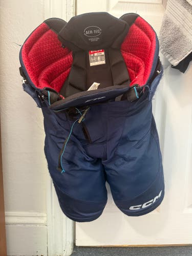 Senior Medium CCM Jetspeed ft6 Hockey Pants (Used)