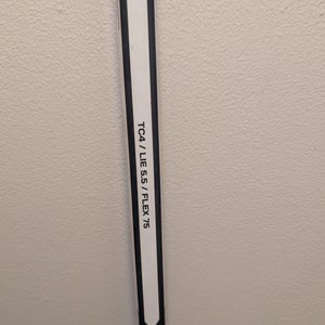 Senior True AX7 Left Hand Hockey Stick TC4 (Used)