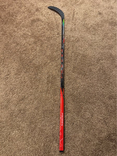 Senior Bauer Nexus Tracer Right Handed Hockey Stick P88 (New)