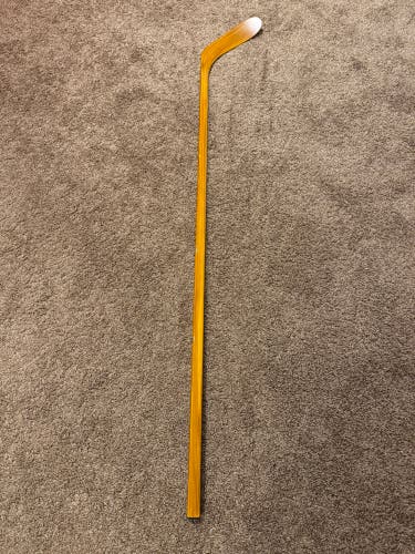 Senior Custom Wood Grain Extra Lite Right Handed Hockey Stick P28M Pro Stock (New)