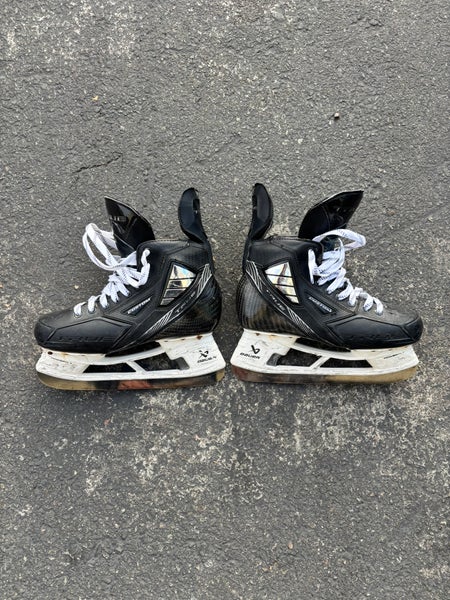 True Pro Custom Hockey Skates Regular Width Pro Stock 7.5 (Used)