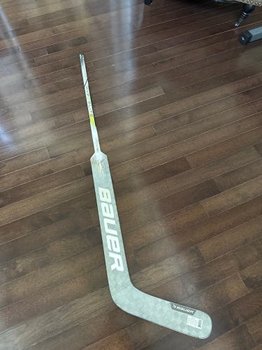 Senior Bauer Hyperlite 2 Regular Goalie Stick 26" Paddle (Like New)
