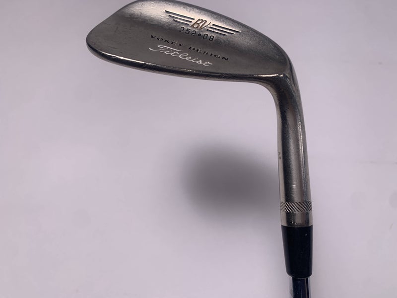 Titleist Vokey Chrome 200 Gap Wedge GW 52* 8  Dynamic Gold Wedge Mens RH