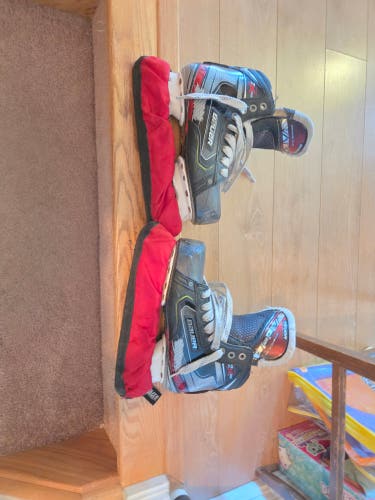 Bauer Vapor 2X Pro Hockey Goalie Skates 7.5 (Used)