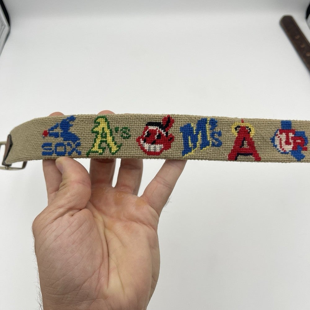 Vintage MLB Baseball Belt (All Teams) Rare (Very Small  display picture 2