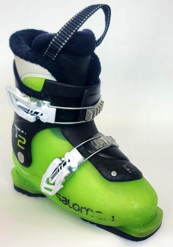 Used $150 Kid's Salomon T2 Ski Boots Green Sizes 18 19 21 23.5 24.5