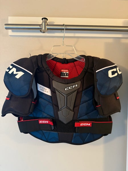 Medium Senior - CCM Next Shoulder Pads (Used)
