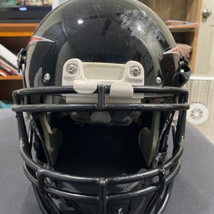 Large Adult Schutt Vengeance A11 Helmet (Used)