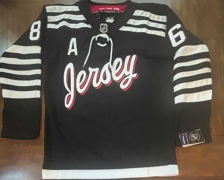 New Jersey Devils #86 Jack Hughes Hockey Black Stitched Jersey Adult Large (52)