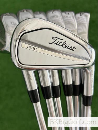 Titleist T200 23 Forged Iron Set 4-P / True Temper AMT Red Stiff