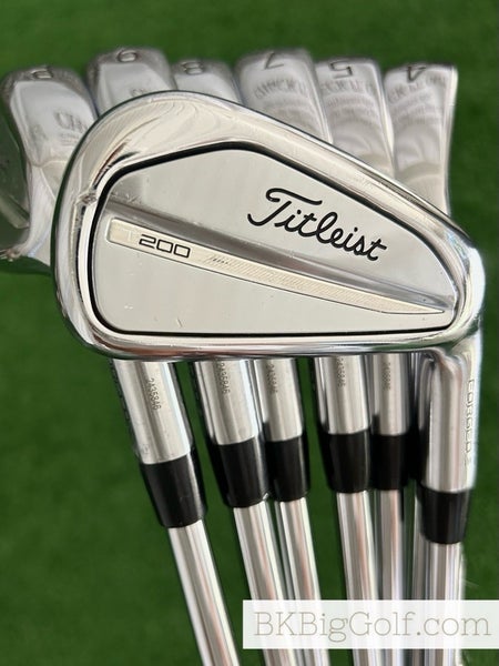 Titleist T200 23 Forged Iron Set 4-P / True Temper AMT Red Stiff