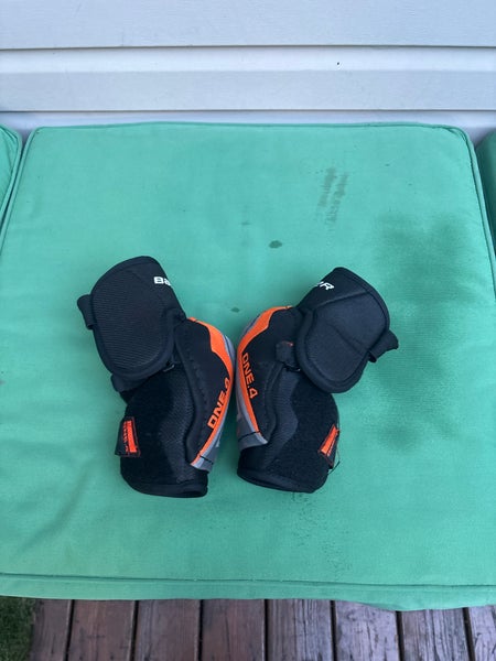 Junior Bauer Supreme One.4 Elbow Pads (Used)