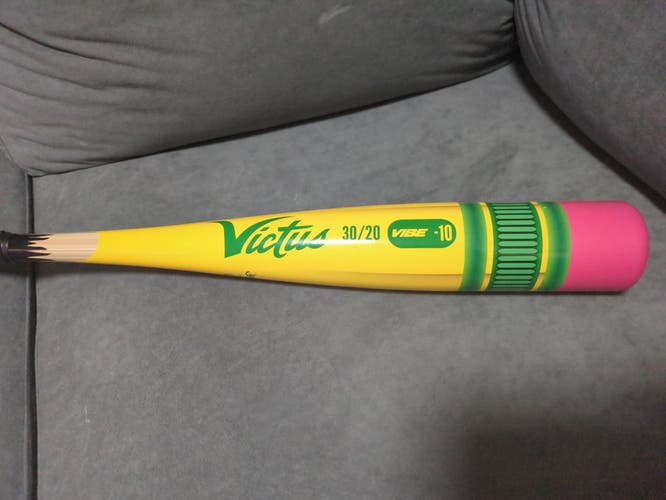 Victus Pencil Vibe Alloy USSSA Certified Bat (-10) 20 oz 30" (Used)