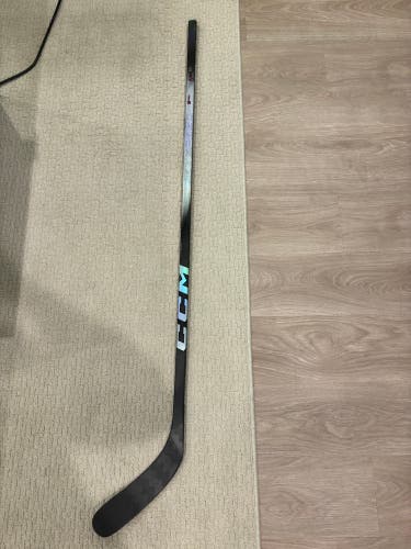 Senior CCM JetSpeed FT8 Pro Right Handed Hockey Stick P88 (Used)