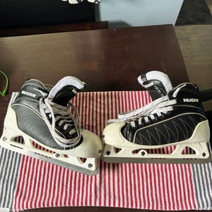 Vaughn GX1 Pro Hockey Goalie Skates Regular Width 9.5 (Used)
