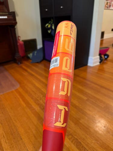 2025 Easton Hype Fire Composite USSSA Certified Bat (-5) 16 oz 31" (New)