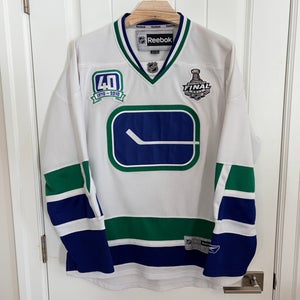 Authentic Reebok Vancouver Canucks 40th Anniversary Jersey Size XL Extra Large
