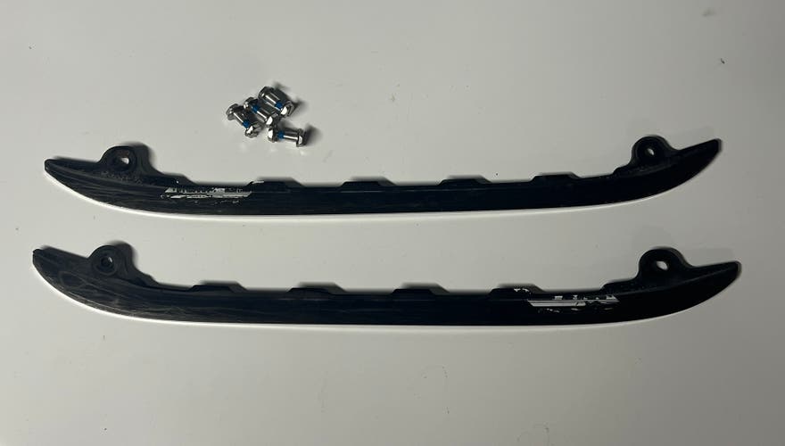 CCM XS BLACK STEEL RUNNERS 4.0 HOLDER SIZE 304mm USED