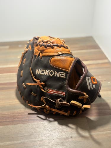 Nokona Alpha Select Youth First Base Baseball Glove