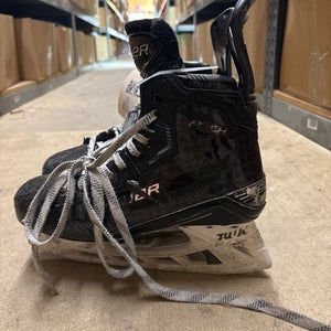 Senior Bauer Supreme Mach Hockey Skates 7.5