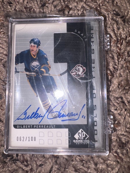 Gilbert Perrault autographed card numbered with skate insert