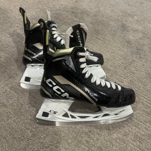 2024 CCM AS-V Hockey Skates Regular Width 9 (Used)