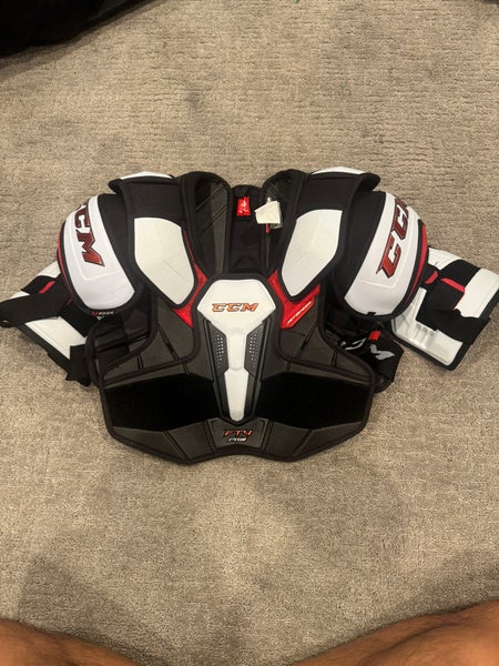 Men's Medium Senior CCM JetSpeed FT4 Pro Shoulder Pads (Used)