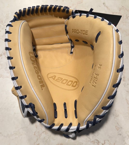 Brand New Wilson Winter Series A2000 1734 34" Baseball Catcher's Mitt- WBW10253134
