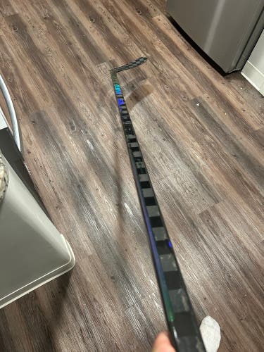 Senior Warrior Covert QR6 pro Right Handed Hockey Stick W03  85 flex Pro Stock (New)