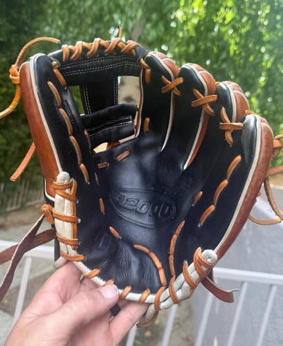 RH Wilson A2000 11.25” Baseball Glove (Broken-In)