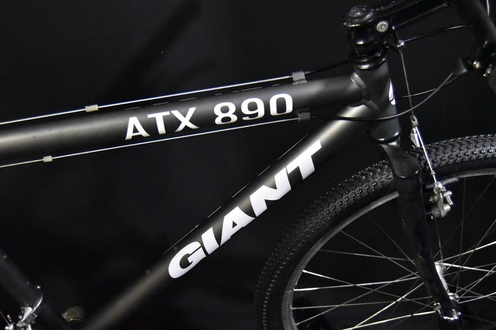 GIANT ATX 890 MTB BIKE SIZE LARGE, 19