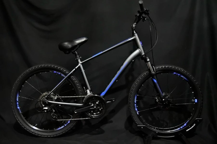 GIANT SEDONA MOUNTAIN BIKE SIZE MEDIUM 19", 24 SPEED, ALUM , FRONT SUSPENSION