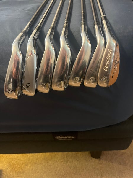 TaylorMade R7 CGB Right Handed Iron Set Regular Flex #5- #9, PW, Steel Shaft 52 wedge and Driver