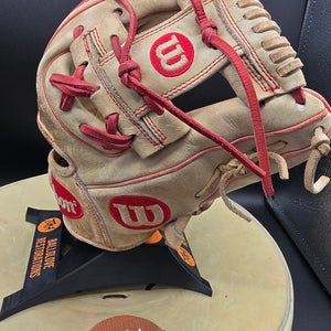 Infield RH Wilson A2000 DP15 Baseball Glove 11.5"