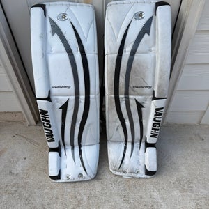 36" Vaughn velocity 7480 Goalie Leg Pads (Used)