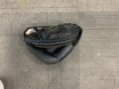 Used Franklin FIELDMASTER SERIES BB/SB Catchers RH Throw Black 31 1/2" 11614-S000222827