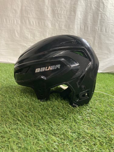 Black Small/Medium Bauer Hyperlite Helmet (Used)