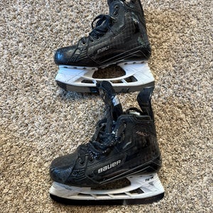 2024 Bauer Supreme Mach Hockey Skates Size 5 (Used)