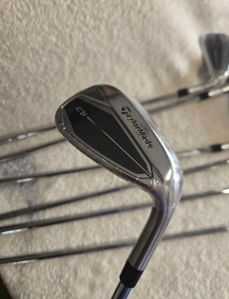 TaylorMade Qi Iron Set