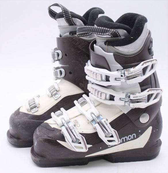 Salomon Divine 550 Womens Ski Boots - Size 5 / Mondo 22 Used