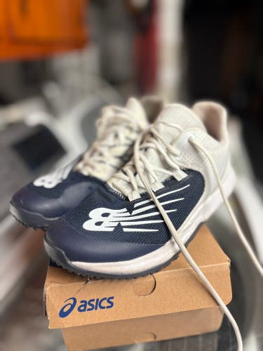 Blue Men's Size M 8.5 (W 9.5) Adult New Balance 4040 Low Top (Used)