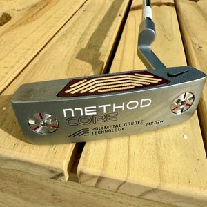 Nike Method Core Blade Right Handed Putter 34" (Used)