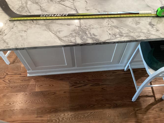 Junior Bauer Hyperlite 2 Right Handed Hockey Stick P92 (Used)