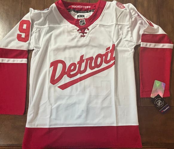 Detroit Red Wings  Alex Debrincat # 93 Hockey Jersey Adult Large (52) NWT