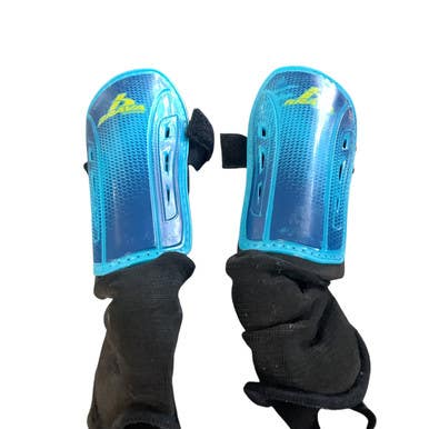 Used Brava Soccer Shin Guards Junior Royal Blue XS 11479-S000405449