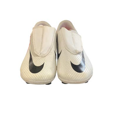 Used Nike Soccer Cleats White Youth 13.0 11479-S000405446