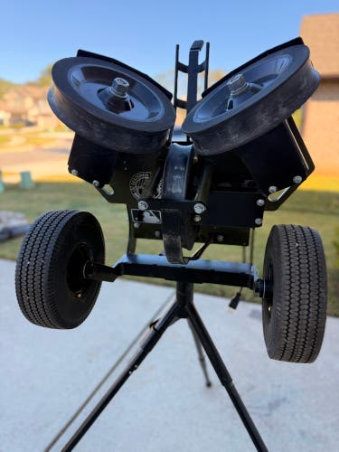 (Used) ATEC M3X 2.0 Baseball Training Machine - On Tripod