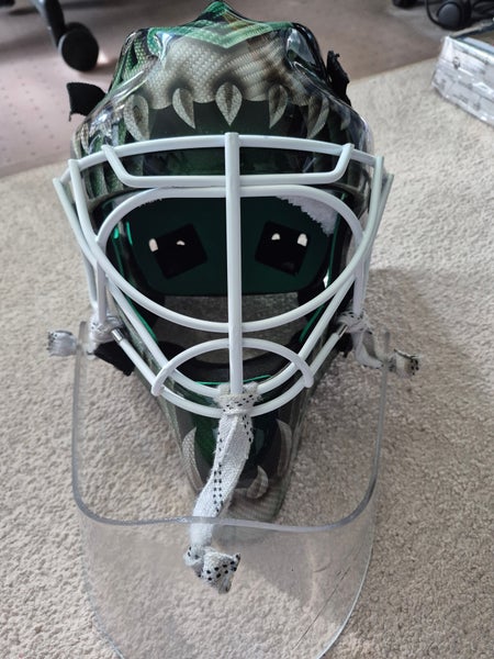 Senior Large Hackva 2608 Goalie Mask (Used)